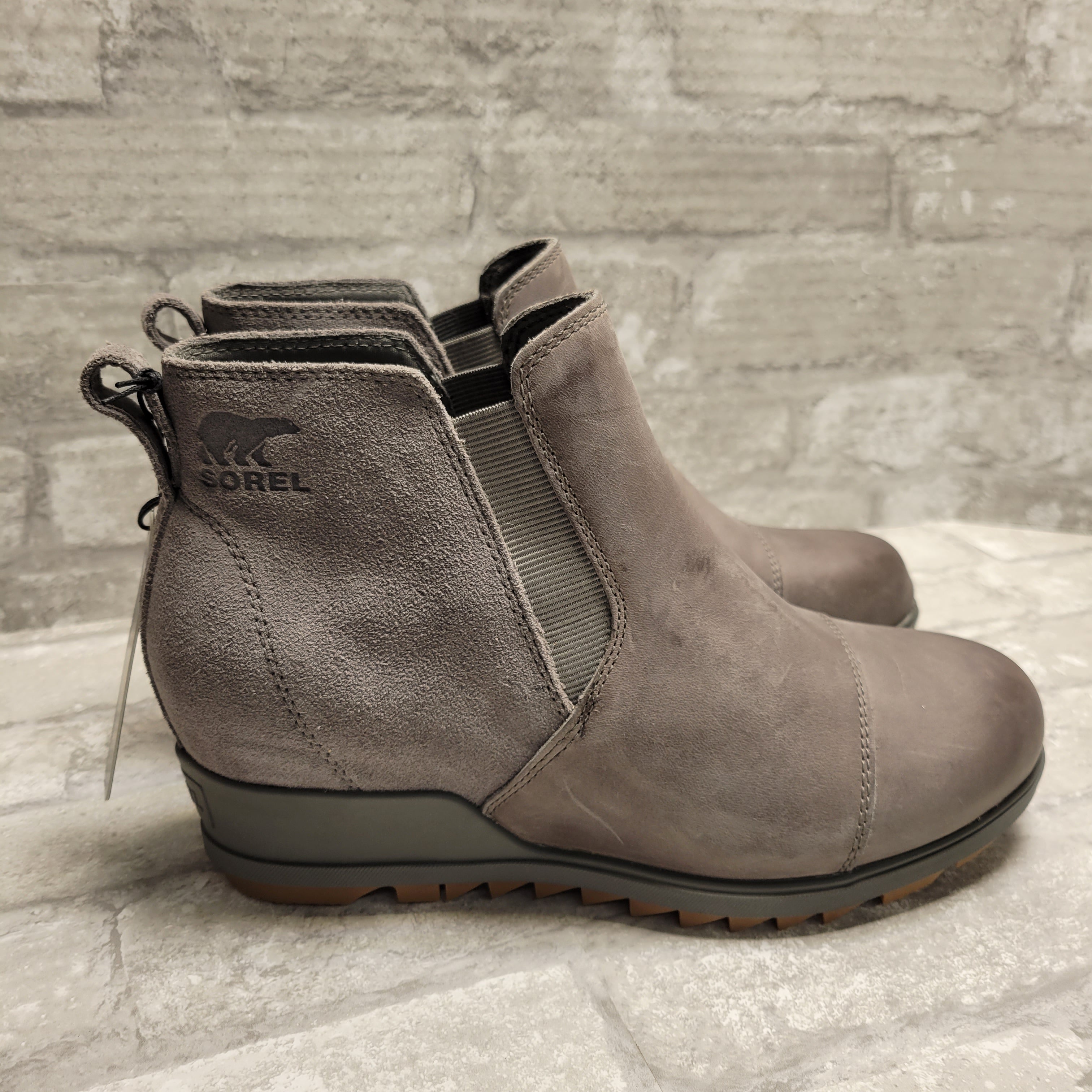 Sorel Women's Evie Gray Pull On Boots Quarry Gum II NL3816-053, Gray 8.5 (8008321499374)
